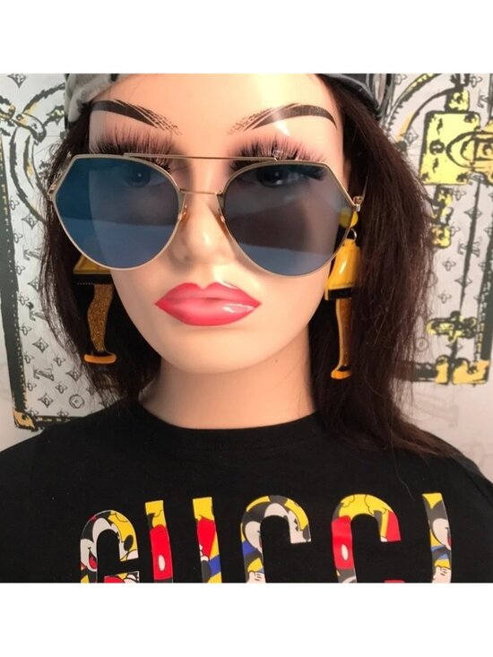 Fendi FF0194/S 0002A Blue Square Sunglasses – Women’s Luxury Eyewear main image 10